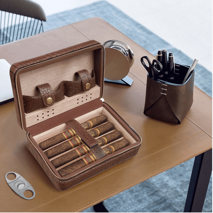 Cigar Travel Humidor  Portable Briefcase Wrapper Cedar Wood