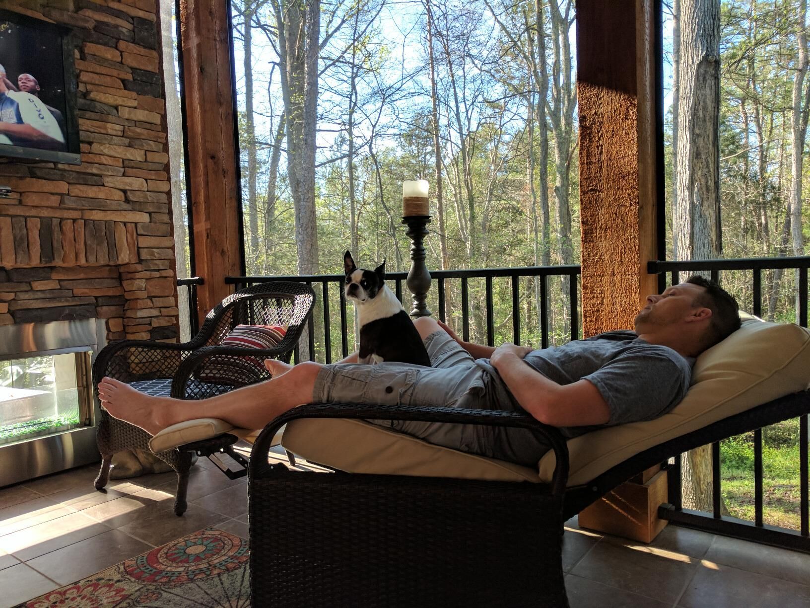 Relax in Style with a Wicker Recliner - Tips on Choosing the Best One