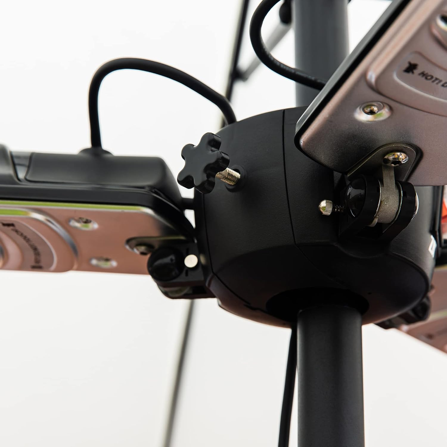 Arttoreal Umbrella Heater / Foldable Outdoor High-Efficiency Electro-Infrared Space Heater