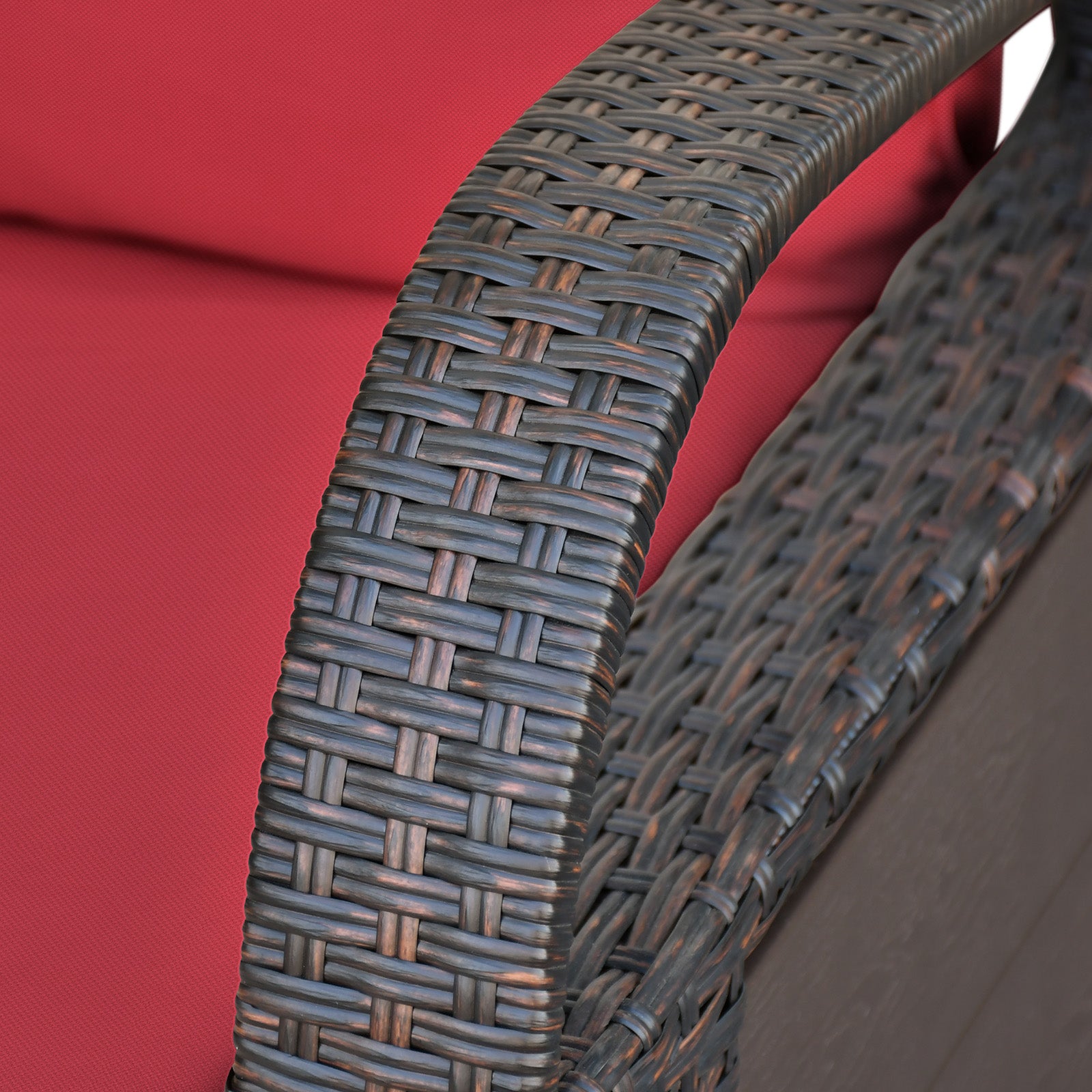 Arttoreal Outdoor Swivel Rattan Lounge Chair, 42.2 inches high,  – Indoor/Outdoor Recliner with Side Table