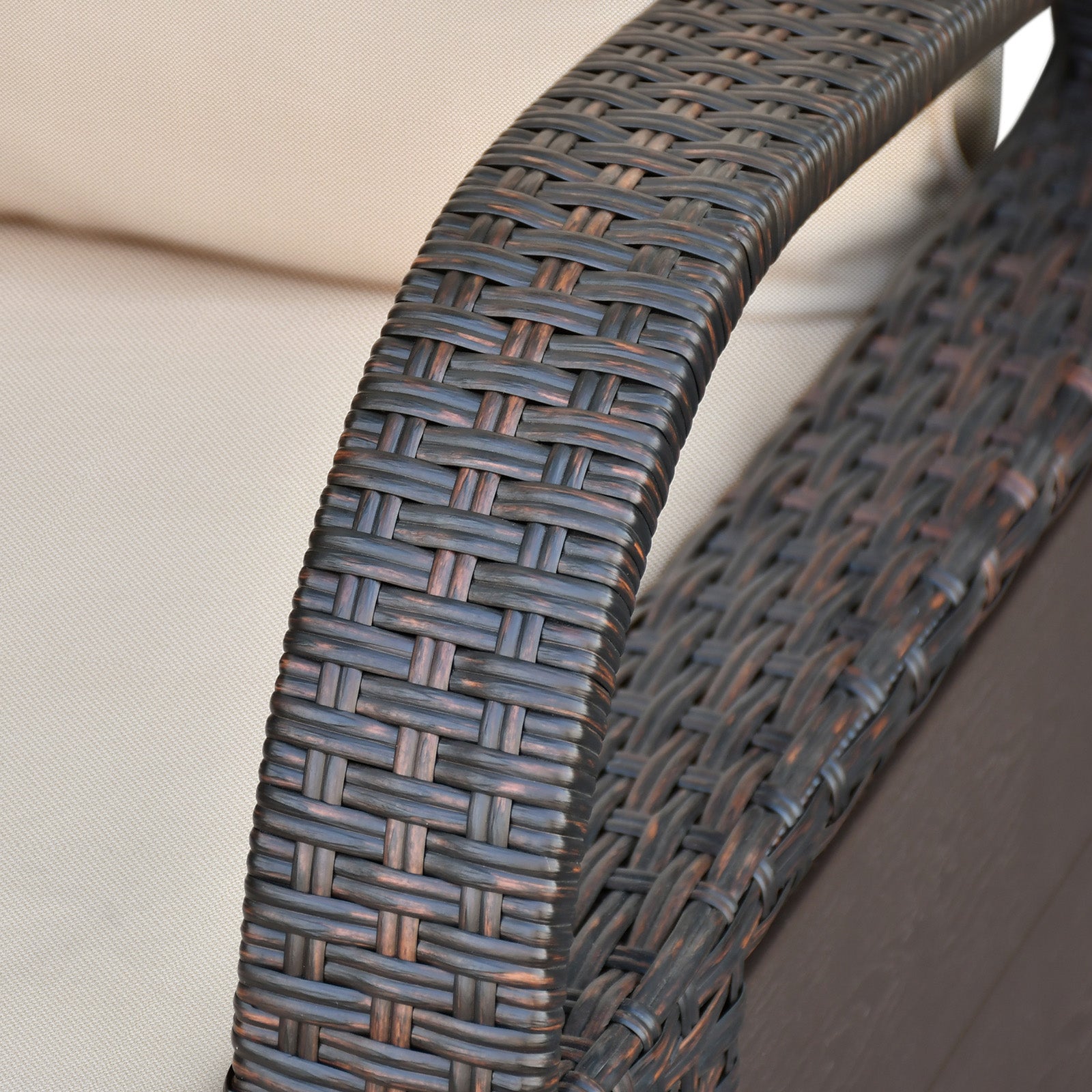 Arttoreal Outdoor Swivel Rattan Lounge Chair, 42.2 inches high,  – Indoor/Outdoor Recliner with Side Table