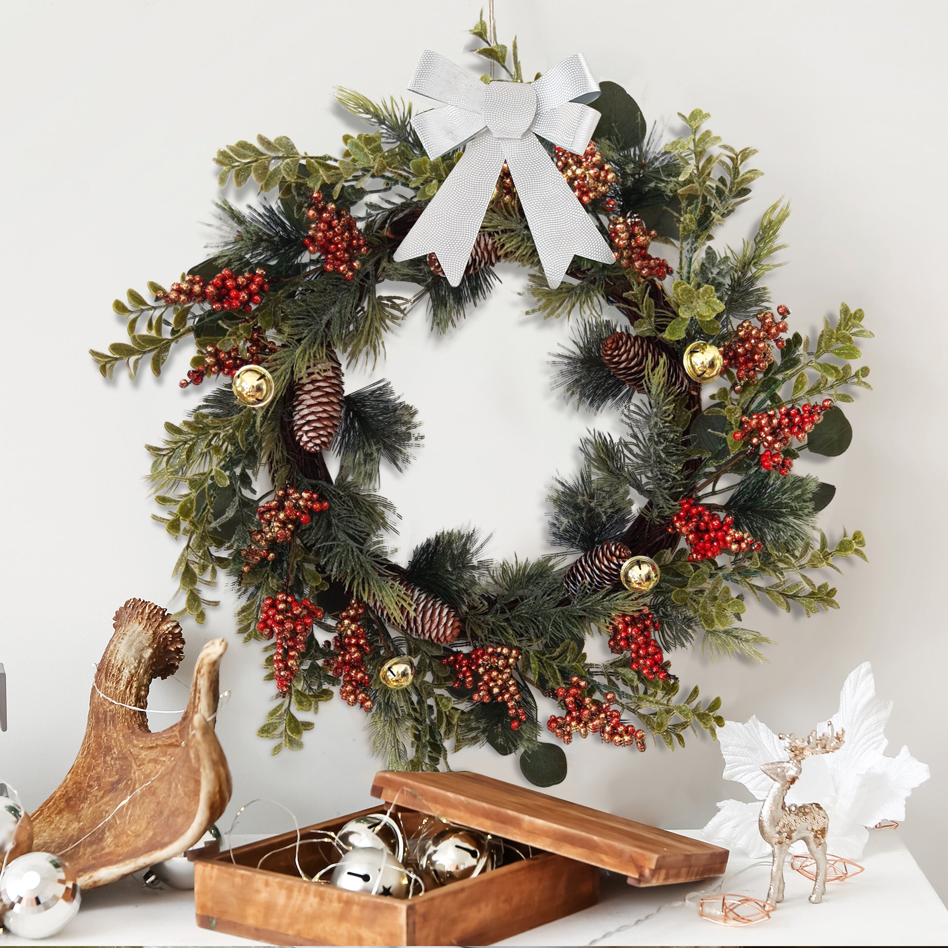 Artificial Christmas Wreath/ Pine Cone Grapevine Glitter Wreath with Bells Red Berries